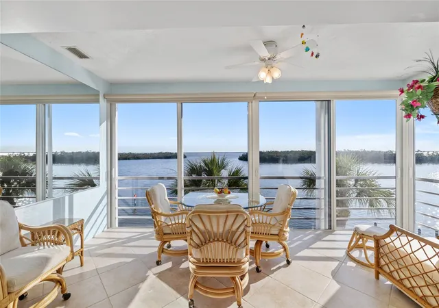 2nd image of 4310 Falmouth Dr #307, Longboat Key, FL 34228 | MLS# A4703888