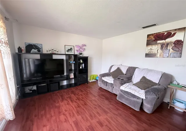 Photo 3 of Single family home for sale at 1824 37th St, Orlando, FL 32839 | MLS# O6436152 | Listing updated on 2026-08-28