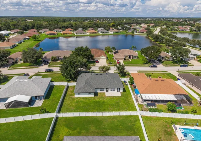 Photo 3 of Single family home for sale at 3207 Slate Rd, St Cloud, FL 34772 | MLS# S5156201 | Listing updated on 2026-08-29