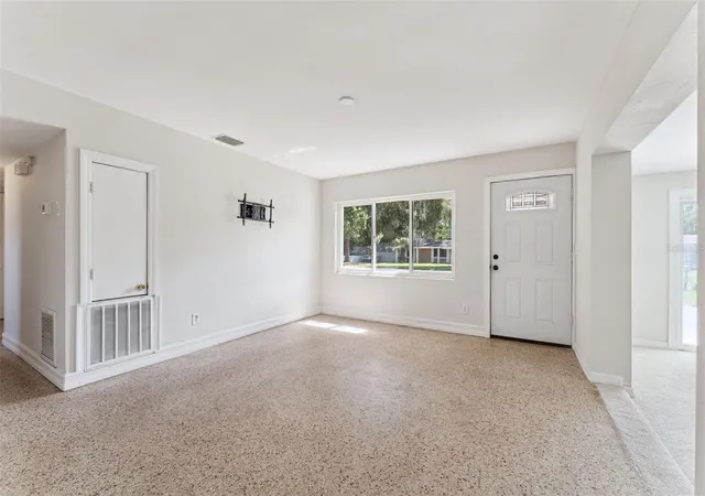 Photo 3 of Single family home for sale at 108 Alexandria Ave, Minneola, FL 34715 | MLS# O6436156 | Listing updated on 2026-09-08