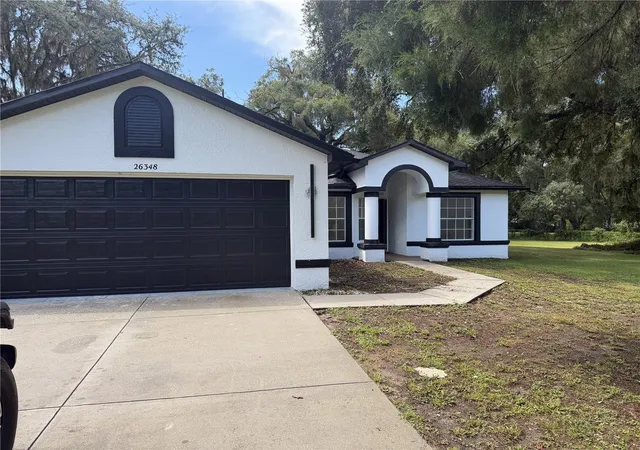 Photo 3 of Single family home for sale at 26348 Crooked Tree Ln, Brooksville, FL 34602 | MLS# TB8541924 | Listing updated on 2026-08-28