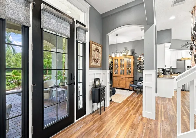 Photo 3 of Single family home for sale at 5301 Anthony Ln, Sarasota, FL 34233 | MLS# A4703896 | Listing updated on 2026-09-20
