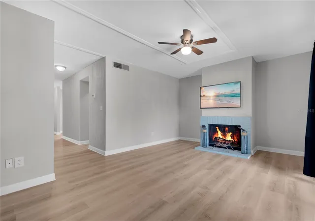 Listing Photo 4 - Condo for sale in building located at 2326 Huntington Grn Ct, ORLANDO, FL 32839 - Unit #4