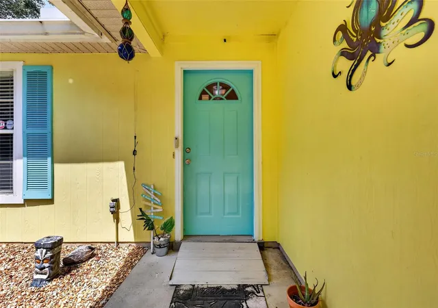 Photo 2 of Single family home for sale at 39627 Greenbrier St, Eustis, FL 32736 | MLS# G5116902 | Listing updated on 2026-10-08