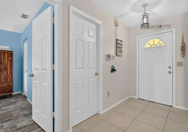 Photo 3 of Single family home for sale at 39627 Greenbrier St, Eustis, FL 32736 | MLS# G5116902 | Listing updated on 2026-10-08