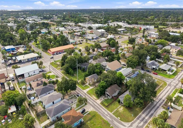Photo 3 of Single family home for sale at 2848 Emerson Ave S, St Petersburg, FL 33712 | MLS# TB8541928 | Listing updated on 2026-08-28
