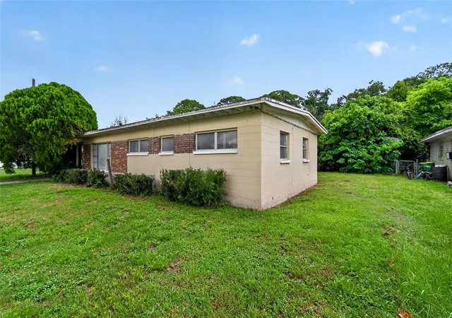 3rd image of 120 Polaris St, Cocoa, FL 32922 | MLS# C7529918