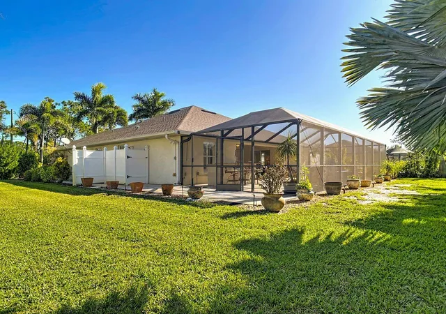 Photo 3 of Single family home for sale at 101 & 103 Wahoo Dr, Rotonda West, FL 33947 | MLS# D6148538 | Listing updated on 2026-09-02
