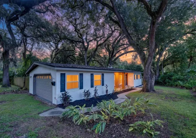 Photo 2 of Single family home for sale at 1202 Oranole Rd, Maitland, FL 32751 | MLS# GC542965 | Listing updated on 2026-10-05