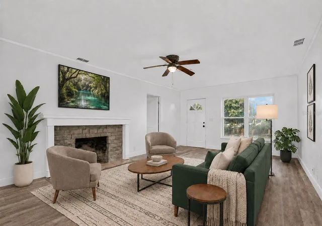 Photo 3 of Single family home for sale at 1202 Oranole Rd, Maitland, FL 32751 | MLS# GC542965 | Listing updated on 2026-10-05