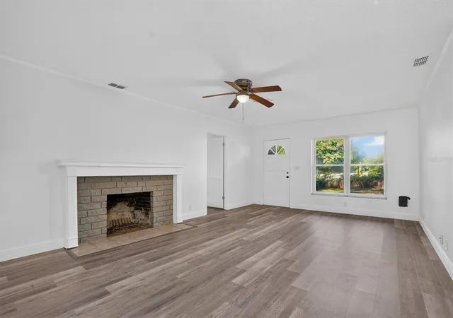 Photo 3 of Single family home for sale at 1202 Oranole Rd, Maitland, FL 32751 | MLS# GC542965 | Listing updated on 2026-10-05