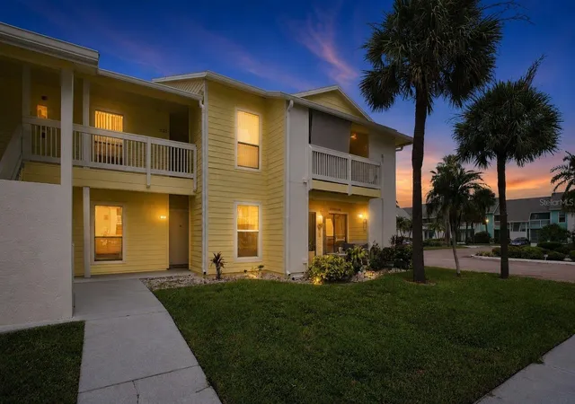 Photo 2 of Condo for sale at 455 Alt 19 S #17, Palm Harbor, FL 34683 | MLS# TB8541945 | Listing updated on 2026-09-15
