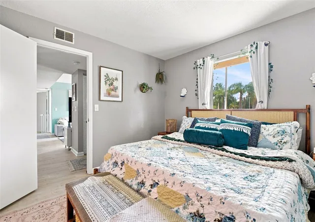 Photo 3 of Condo for sale at 455 Alt 19 S #17, Palm Harbor, FL 34683 | MLS# TB8541945 | Listing updated on 2026-09-15