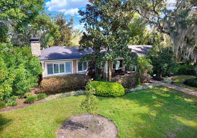 Photo 2 of Single family home for sale at 302 Belle Terre Ave, Temple Terrace, FL 33617 | MLS# TB8541949 | Listing updated on 2026-09-26
