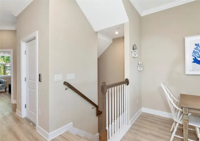 3rd image of 5589 Cannes Cir #4-102, Sarasota, FL 34231 | MLS# A4703902