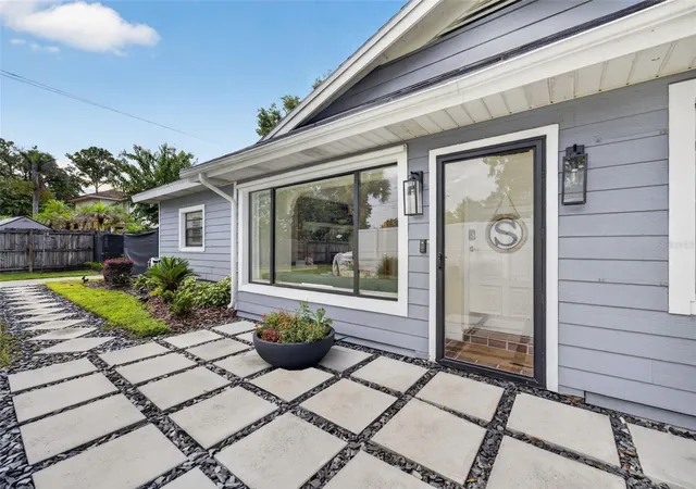 Photo 2 of Single family home for sale at 790 S Lake Sybelia Dr, Maitland, FL 32751 | MLS# O6436185 | Listing updated on 2026-10-07