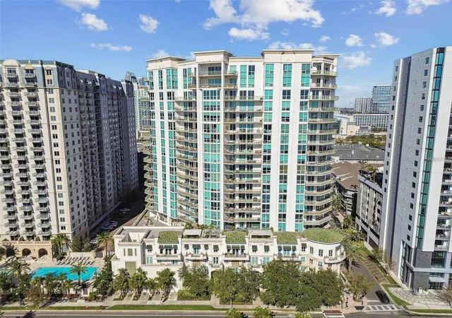 Photo 1 of Condo for sale at 450 Knights Run Ave #1004, Tampa, FL 33602 | MLS# TB8541957 | Listing updated on 2026-09-29
