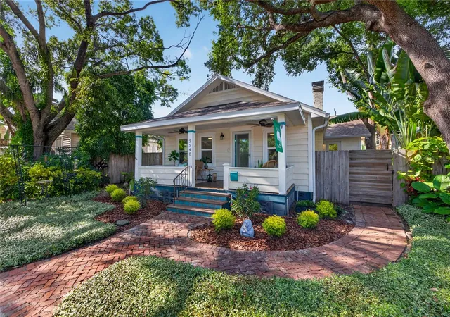 Single family home for sale at 2545 2nd Avenue N, Saint Petersburg, FL 33713 | MLS# TB8541958