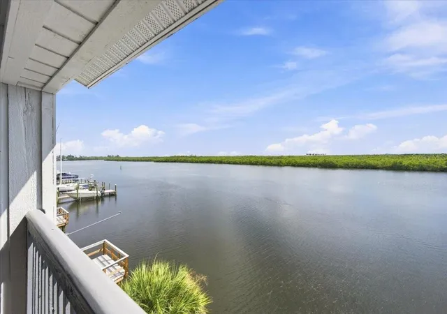 Condo for sale at 817 B Bahia Del Sol Dr #40, RUSKIN, FL 33570 | MLS# TB8541963
