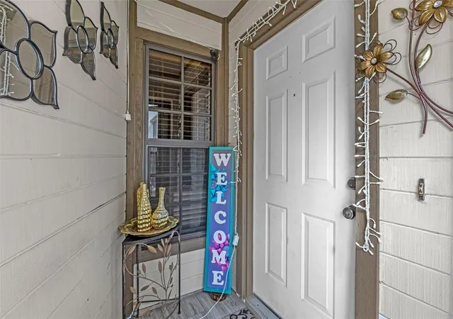 Photo 2 of Multi family home for sale at 4519 Point Look Out Rd, Orlando, FL 32808 | MLS# O6436202 | Listing updated on 2026-09-15