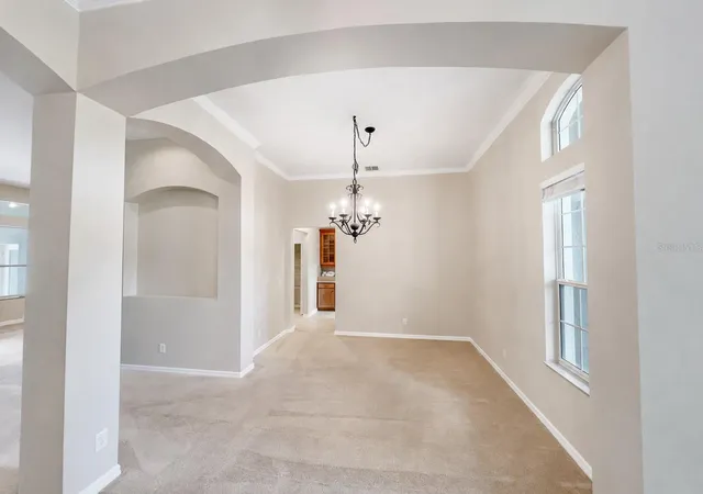 Photo 2 of Single family home for sale at 105 E Blue Water Edge Dr, Eustis, FL 32736 | MLS# G5116907 | Listing updated on 2026-08-26