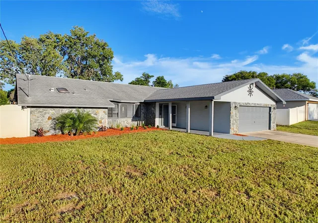 Photo 3 of Single family home for sale at 5442 Parnell Ave, Spring Hill, FL 34608 | MLS# W7888870 | Listing updated on 2026-08-27