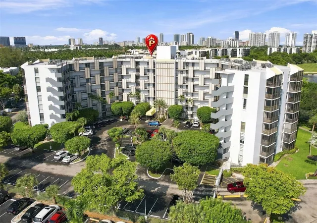 Photo 1 of Condo for sale at 20400 W Country Clb Dr #609, Aventura, FL 33180 | MLS# O6436207 | Listing updated on 2026-10-08