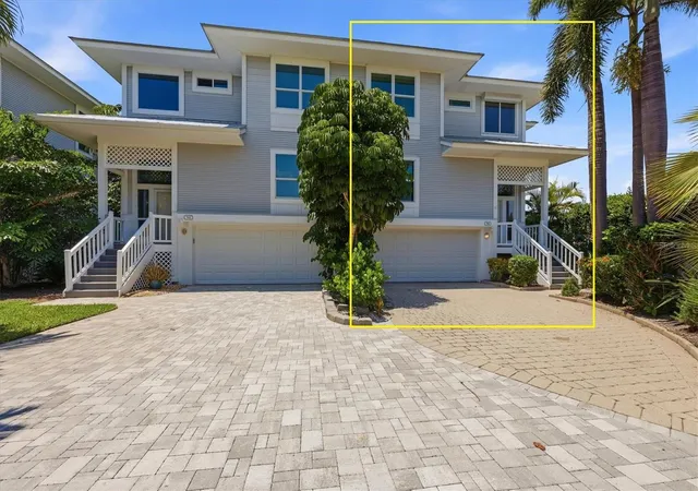Photo 2 of Townhouse for sale at 700 S Harbor Dr, Boca Grande, FL 33921 | MLS# D6148540 | Listing updated on 2026-09-19