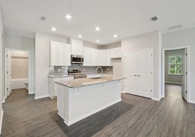 4th image of 16854 Nw 178Th Ter, Alachua, FL 32615 | MLS# O6436209