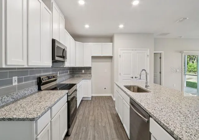 5th image of 16854 Nw 178Th Ter, Alachua, FL 32615 | MLS# O6436209