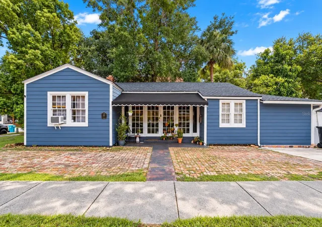 Single family home for sale at 816 E Jefferson St, ORLANDO, FL 32801 | MLS# O6436220