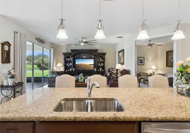 3rd image of 1631 Kingfisher Ct, Kissimmee, FL 34746 | MLS# S5156217
