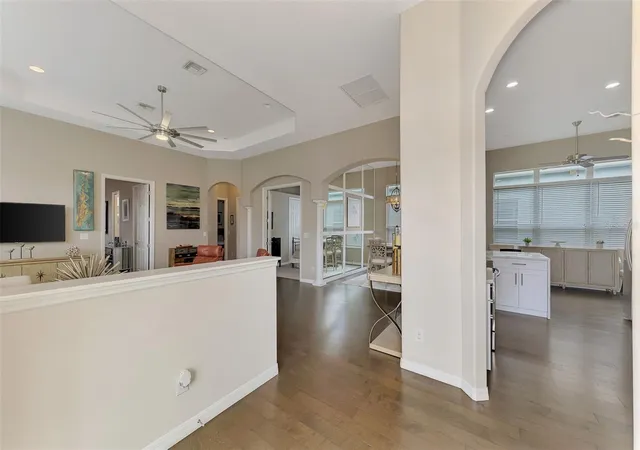 Photo 4 of Single family home for sale at 2084 Mattamy Ct, Venice, FL 34292 | MLS# A4703919 | Listing updated on 2026-10-06
