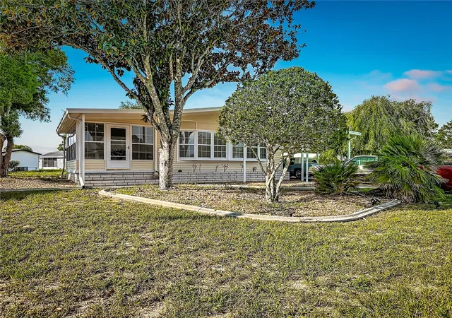 Photo 2 of Manufactured home for sale at 14228 Action St, Brooksville, FL 34613 | MLS# W7888873 | Listing updated on 2026-09-01