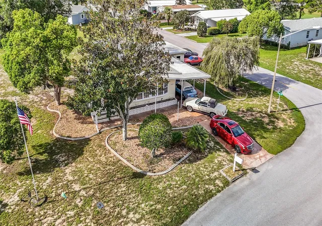 Photo 4 of Manufactured home for sale at 14228 Action St, Brooksville, FL 34613 | MLS# W7888873 | Listing updated on 2026-09-01