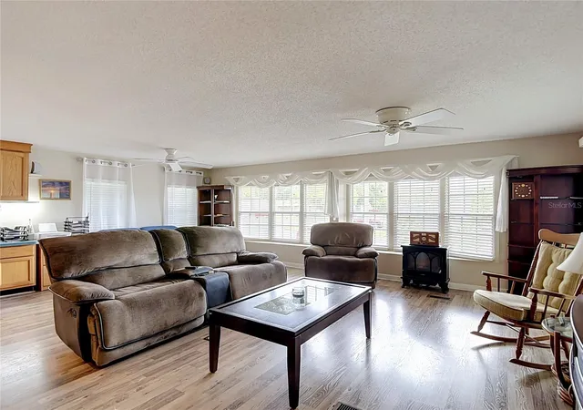 Photo 5 of Manufactured home for sale at 14228 Action St, Brooksville, FL 34613 | MLS# W7888873 | Listing updated on 2026-09-01