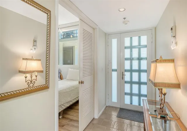 Photo 2 of Condo for sale at 1095 Gulf Of Mexico Dr #104, Longboat Key, FL 34228 | MLS# A4703921 | Listing updated on 2026-10-04