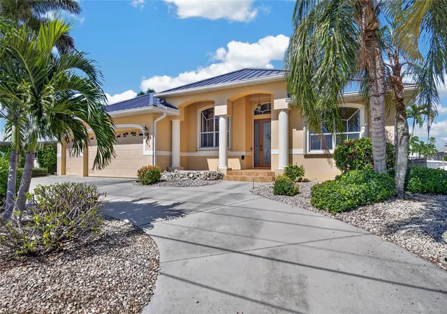 Photo 2 of Single family home for sale at 959 Bal Harbor Blvd, Punta Gorda, FL 33950 | MLS# C7529929 | Listing updated on 2026-09-01