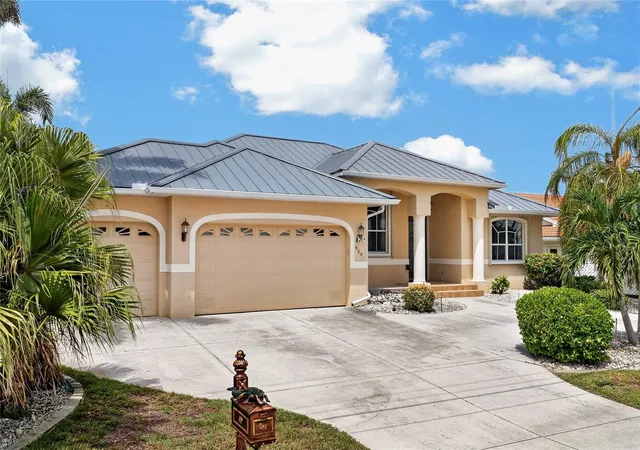 Photo 3 of Single family home for sale at 959 Bal Harbor Blvd, Punta Gorda, FL 33950 | MLS# C7529929 | Listing updated on 2026-09-01