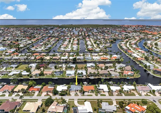 Photo 4 of Single family home for sale at 959 Bal Harbor Blvd, Punta Gorda, FL 33950 | MLS# C7529929 | Listing updated on 2026-09-01