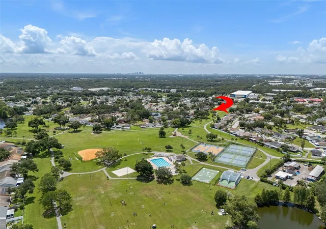 4th image of 10318 Rosemount Dr, Tampa, FL 33624 | MLS# TB8542024