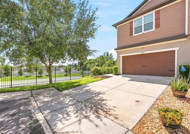 Photo 2 of Townhouse for sale at 5304 Sylvester Loop, Tampa, FL 33610 | MLS# TB8542028 | Listing updated on 2026-09-12
