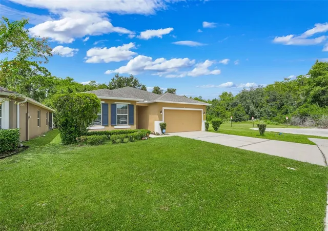 3rd image of 221 Daigledog St, St Cloud, FL 34772 | MLS# S5156222