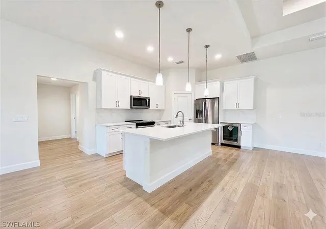 Photo 2 of Single family home for sale at 7 Kashgar Ct, Palm Coast, FL 32164 | MLS# TB8542033 | Listing updated on 2026-09-02