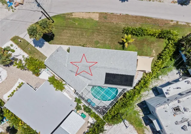 37th image of 1280 Holiday Dr, Englewood, FL 34223 | MLS# D6148541