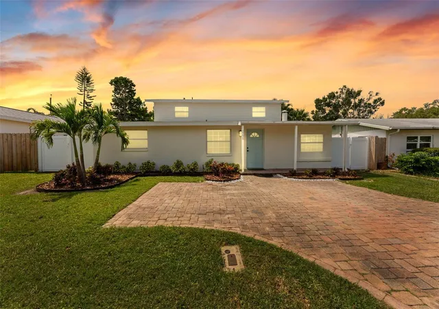Photo 1 of Single family home for sale at 3298 21st Ave Sw, Largo, FL 33774 | MLS# TB8542054 | Listing updated on 2026-09-30