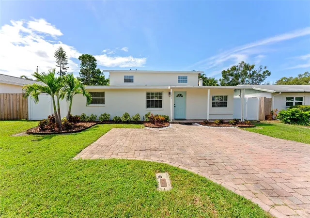 Photo 2 of Single family home for sale at 3298 21st Ave Sw, Largo, FL 33774 | MLS# TB8542054 | Listing updated on 2026-09-30