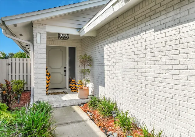 Photo 2 of Single family home for sale at 6328 Greengate Dr, Orlando, FL 32822 | MLS# O6436257 | Listing updated on 2026-09-07