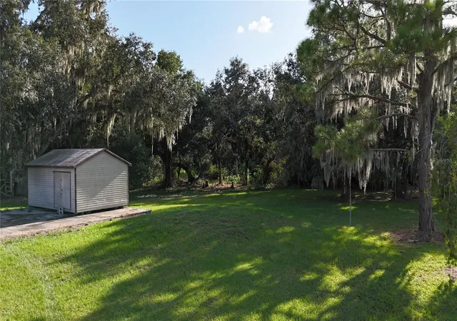 Photo 5 of Manufactured home for sale at 3216 Jack Jones Rd, Wauchula, FL 33873 | MLS# TB8542062 | Listing updated on 2026-08-29