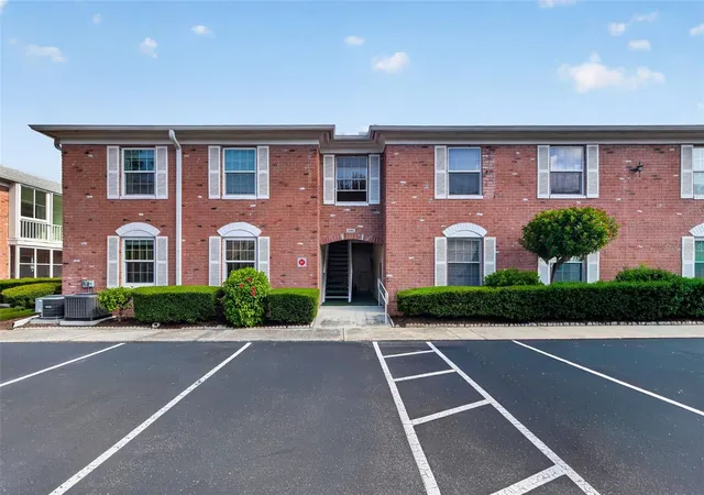 1st image of 3585 41st Ter S #225, St Petersburg, FL 33711 | MLS# TB8542063